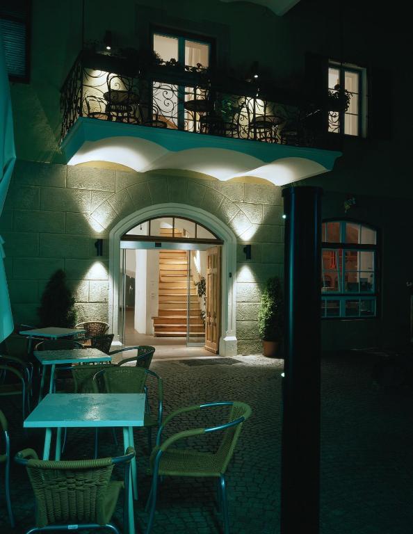 Hotel Gasthof Grüner Baum Glorenza Exterior foto